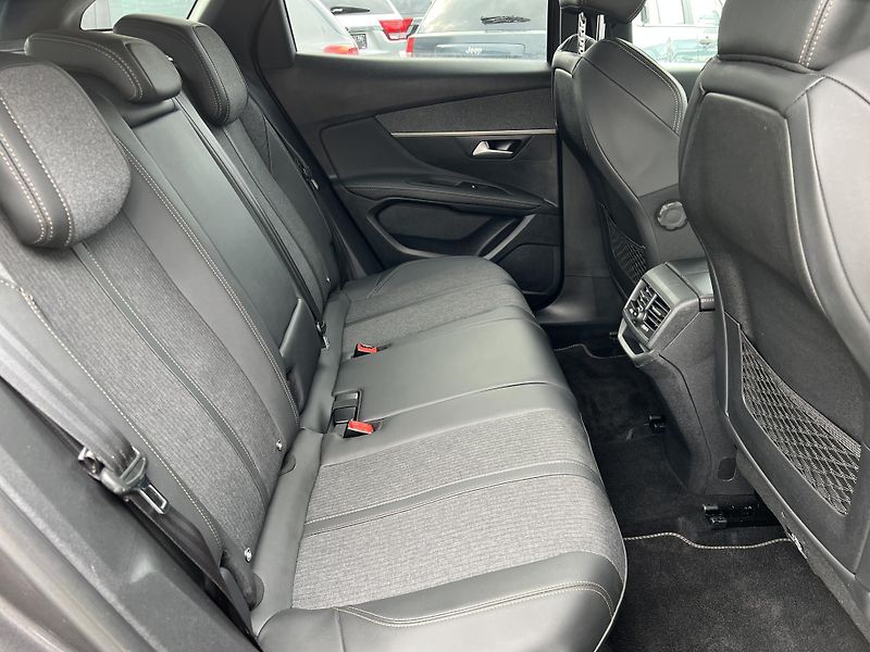 Peugeot 3008 GT Line 1.5 HDi NAVI KLIMA ALU - fotka 33 z 45