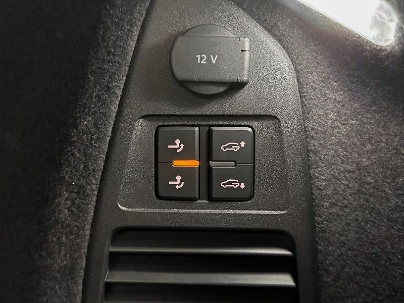 Volkswagen Touareg 3.0TDI 210KW 4MOTION R-LINE, V - fotka 32 z 35