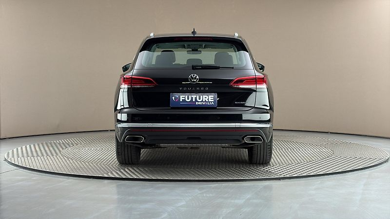 Volkswagen Touareg 3.0 TSI PHEV Tiptronic Eleganc - fotka 5 z 33