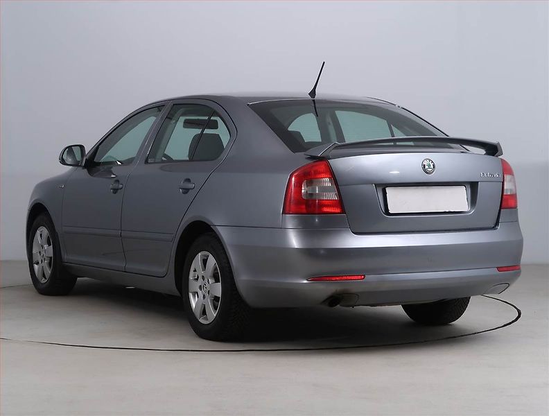Škoda Octavia (2011) 1.6 TDI, Serv.kniha, nová STK - fotka 4 z 15