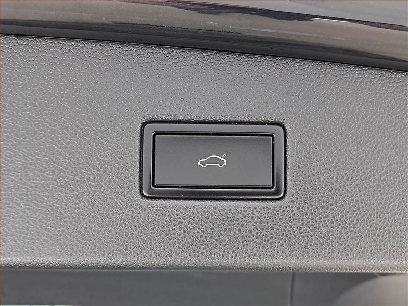 Volkswagen Tiguan (2020) 2.0 BiTDI - fotka 24 z 24