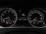 Volkswagen Golf (2013) 1.2 TSI, ČR,1.maj - náhled 11