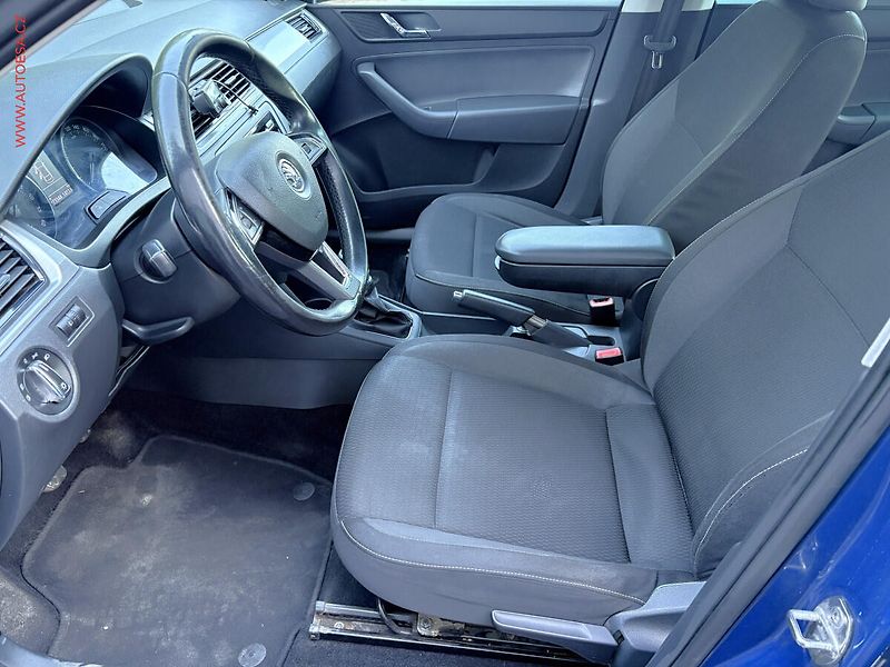 Škoda Rapid (2013) 1.6 TDi, ČR, servis.kniha - fotka 9 z 14