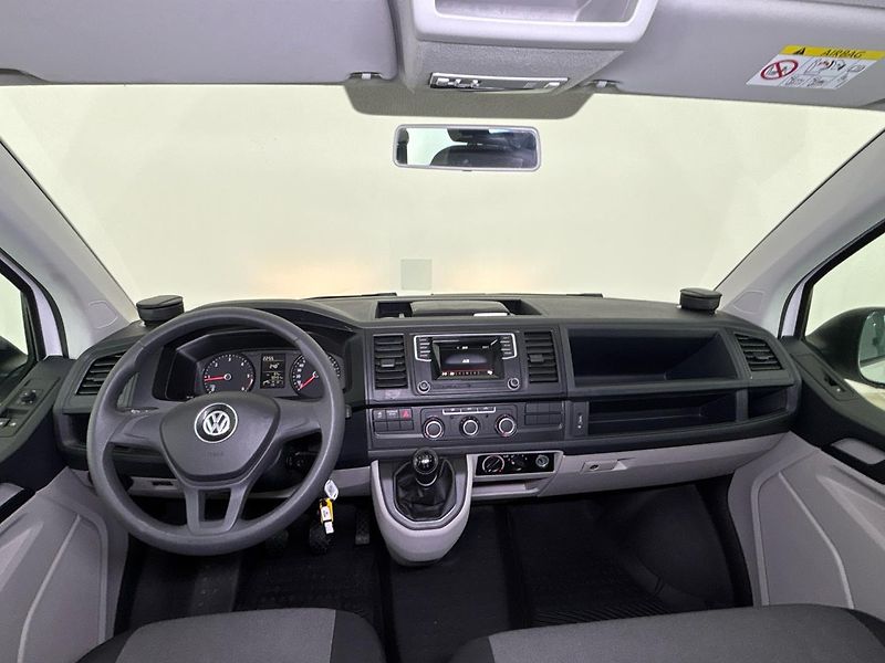 Volkswagen Transporter Kombi Kombi - fotka 5 z 25