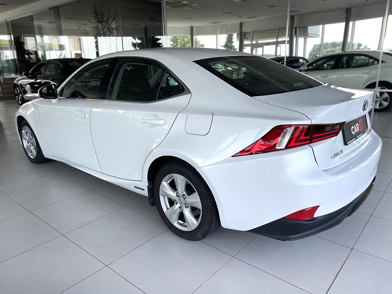 Lexus IS 300h IS 300h*AUT*Hybrid*Kamera* - fotka 7 z 31