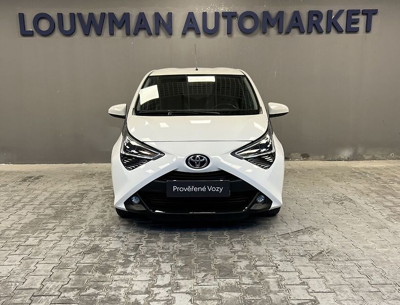 Toyota Aygo 1.0 X-PLAY - fotka 4 z 15