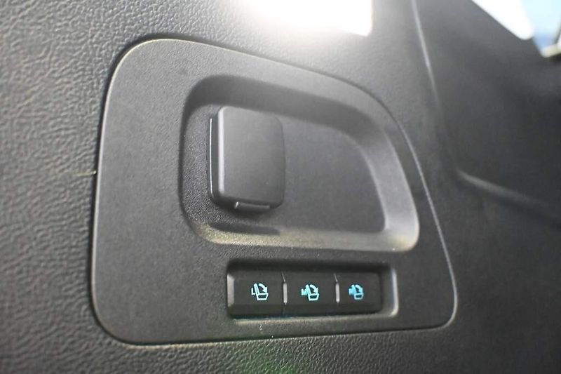 Ford S-MAX (2021) 2.0 LED ACC SONY Kamera 8AT EC - fotka 33 z 37