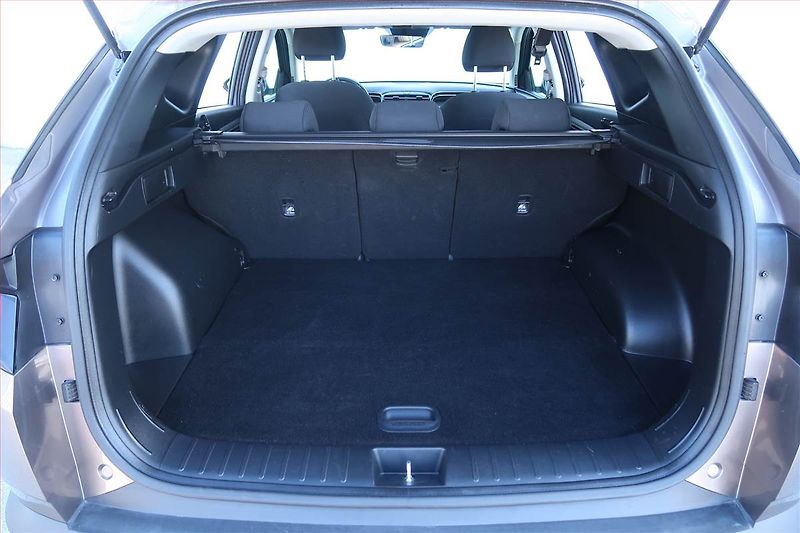 Hyundai Tucson (2021) Family 1.6 T-GDI - fotka 14 z 22