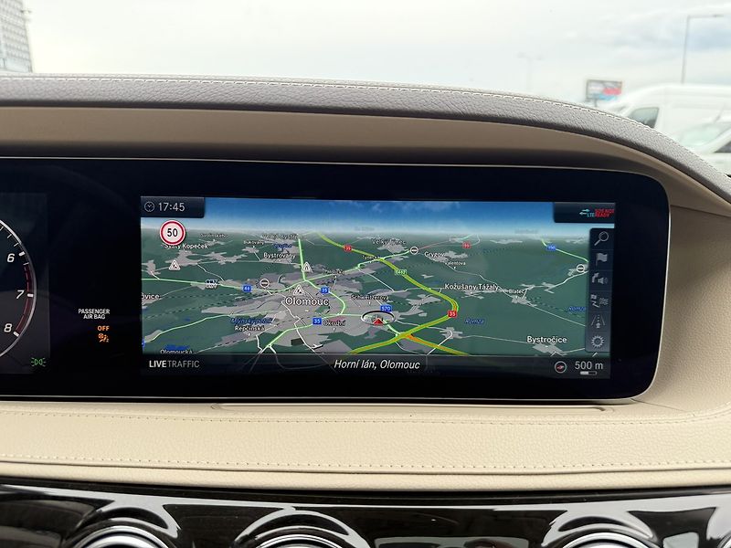Mercedes-Benz Třídy S (2018) 560 4MATIC LONG - fotka 41 z 55