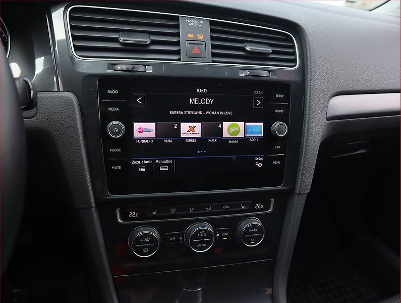 Volkswagen Golf (2018) 1.5 TSI, Serv.kniha, Tempomat - fotka 12 z 19