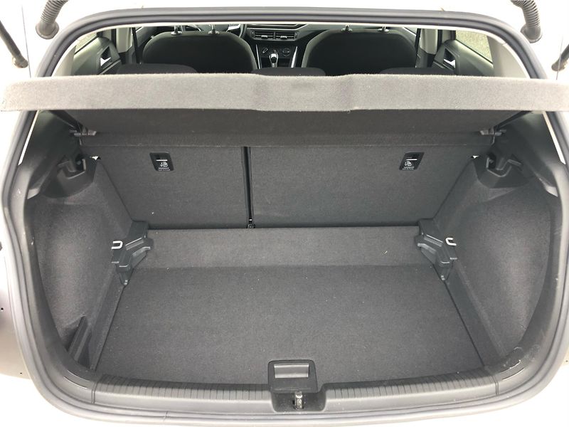Volkswagen Polo People 1,0 TSI 5G - fotka 13 z 28