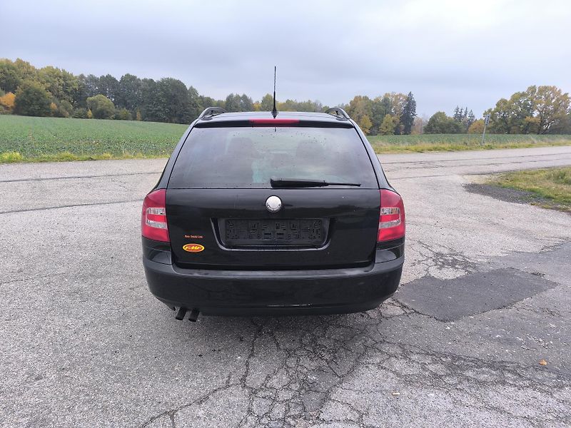 Škoda Octavia 1.9 TDi 4x4 SERVIS,DOL KM - fotka 6 z 38