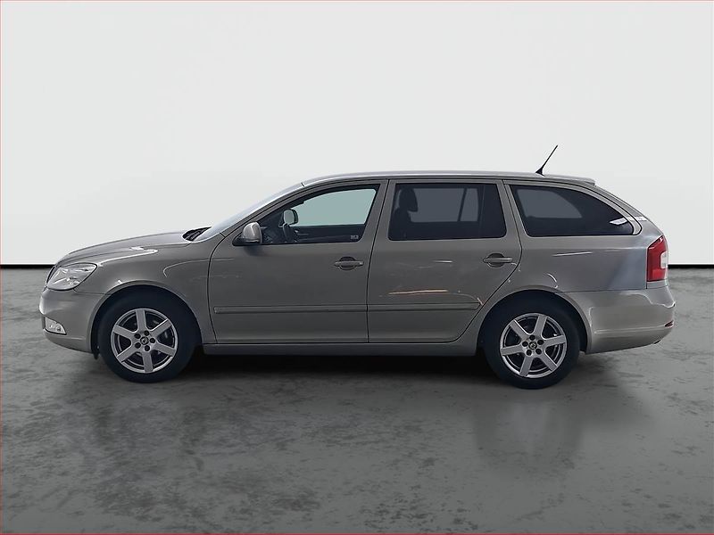 Škoda Octavia (2011) 1.6 TDI, Tempomat - fotka 3 z 15