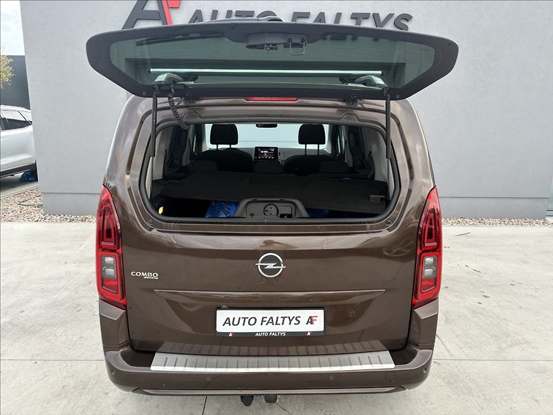 Opel Combo 1,2 i 81 KW LIFE PANORAMA CZ - fotka 23 z 30