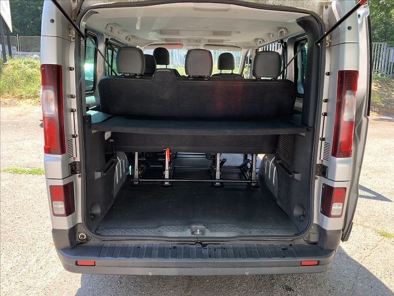 Renault Trafic 1,6 DCI ENERGY ČR,7.MÍST - fotka 16 z 19
