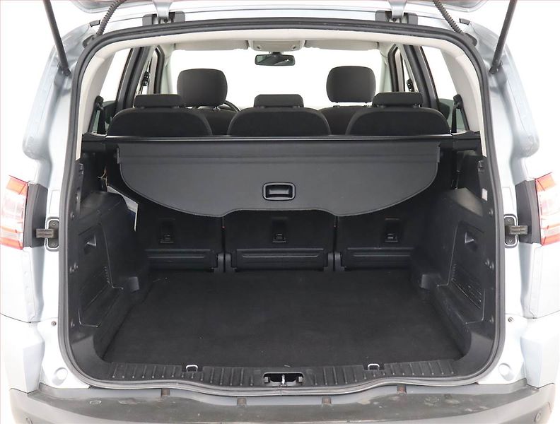 Ford S-MAX (2012) 2.0 TDCi, Serv.kniha, Xenony - fotka 13 z 18