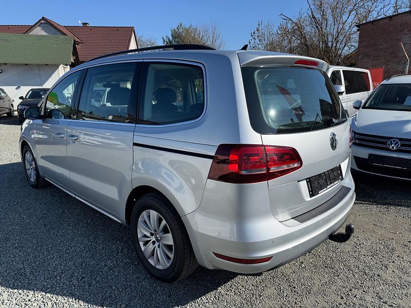 Volkswagen Sharan 2.0 TDI DSG 135KW COMFORTLINE - fotka 4 z 13