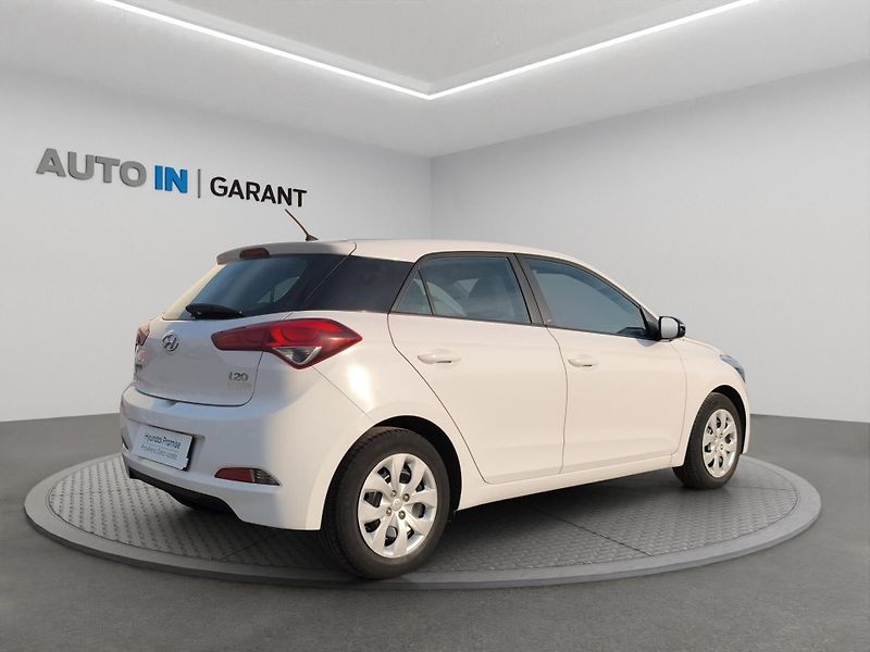 Hyundai i20 (2018) 1.2i 55kW, ČR, 1. Maj., Klima - fotka 5 z 20