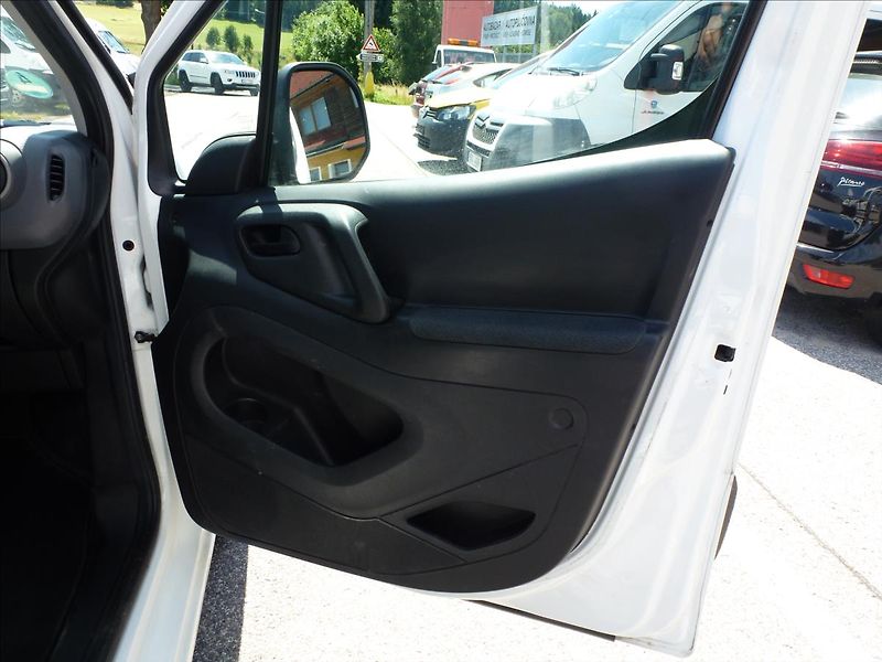 Peugeot Partner 1,6 HDI LONG L2H1 WEBASTO 3mís - fotka 24 z 44