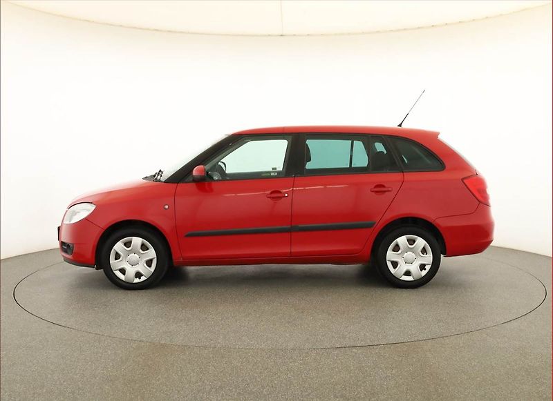 Škoda Fabia (2009) 1.2 12V, Serv.kniha, po STK - fotka 3 z 15