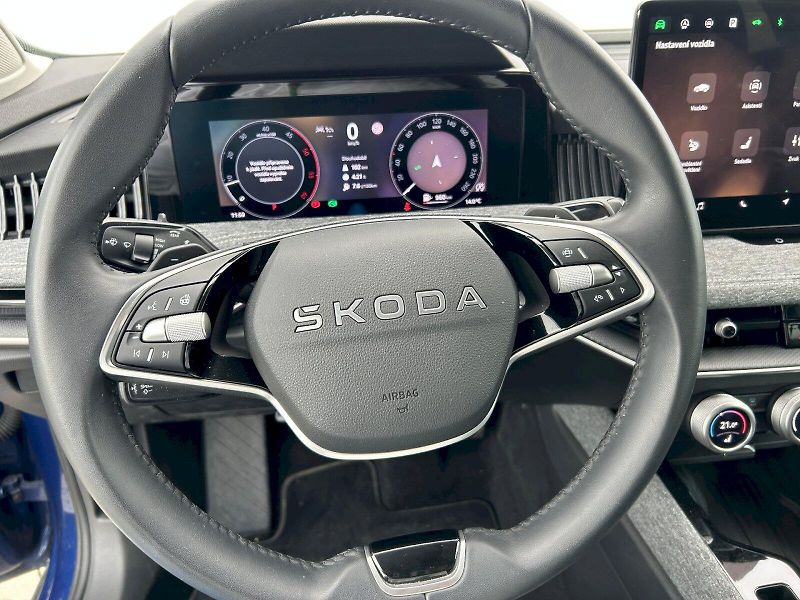 Škoda Superb (2025) COMBI SELEC TD 110/2.0 A7F - fotka 20 z 32