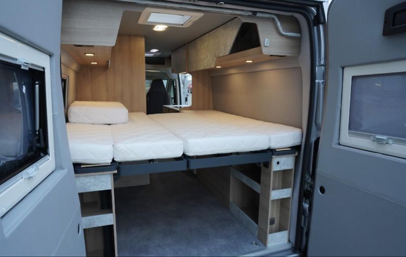Robeta (2026) Womondo Lifestyle 636 - fotka 15 z 24