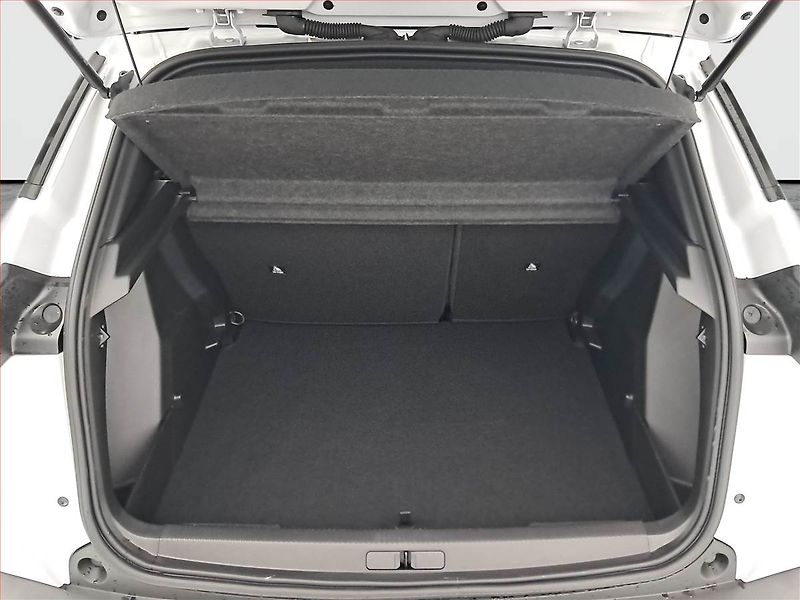 Peugeot 2008 (2026) 54 kWh, SoH 99% - fotka 14 z 20