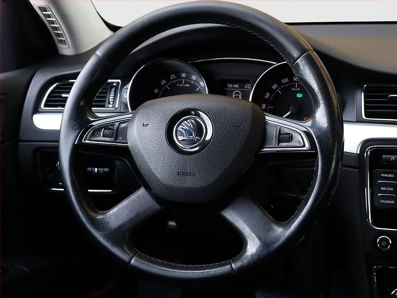 Škoda Superb (2013) Ambition 2.0 TDI, Automat - fotka 14 z 17