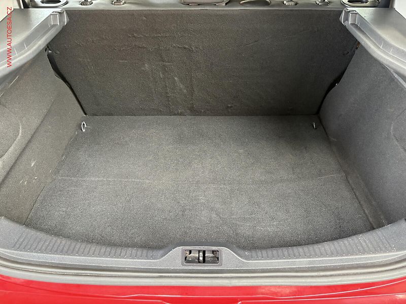 Renault Mégane (2011) 1.6 16V, Authentique, AC - fotka 7 z 13