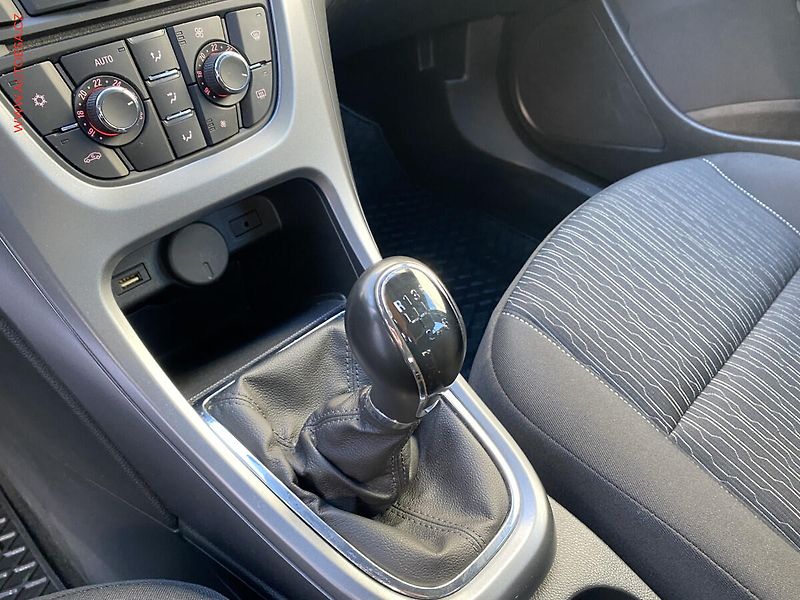 Opel Astra (2014) 1.7CDTi, 1.maj,ČR, AC, temp - fotka 16 z 16