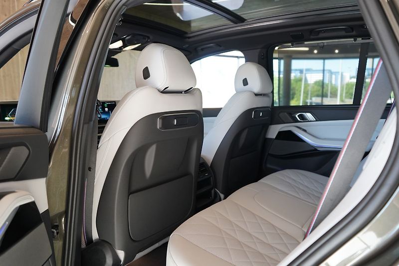 BMW X5 40d xDrive, Harman/Kardon, HUD - fotka 43 z 50