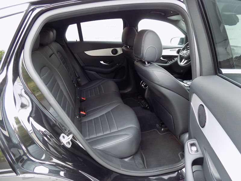Mercedes-Benz GLC (2021) 400d/Coupé/4-Matic/Full-LED/ - fotka 18 z 43