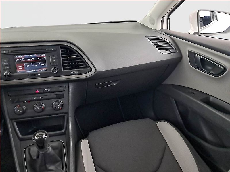 Seat Leon (2014) 1.2 TSI, Park. senzory - fotka 8 z 16
