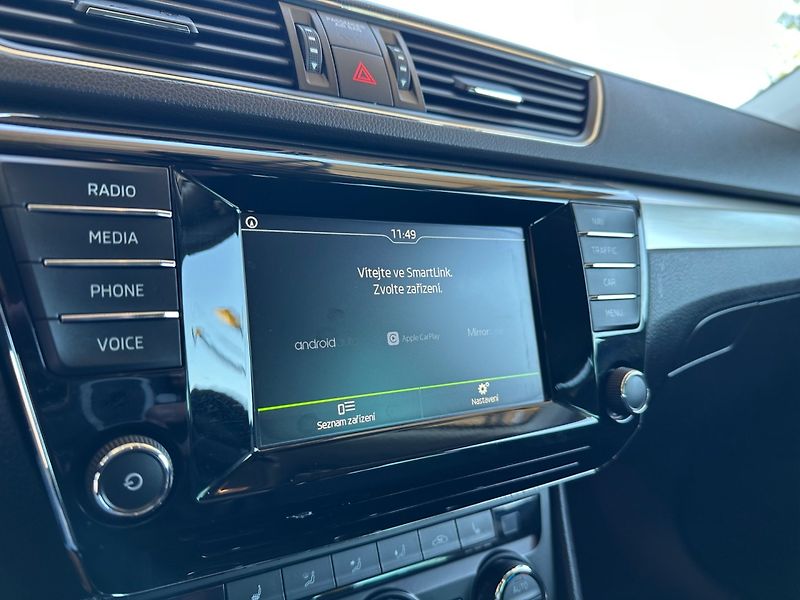 Škoda Superb (2015) 1.6TDi KAMERA,SMARTLINK, - fotka 10 z 15