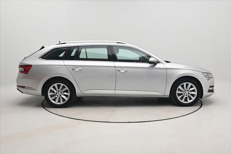 Škoda Superb 2,0 TDI 110 kW DSG Style Záruk - fotka 4 z 33