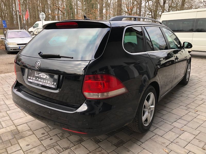 Volkswagen Golf Variant (2009) 1.9 TDi - fotka 5 z 27