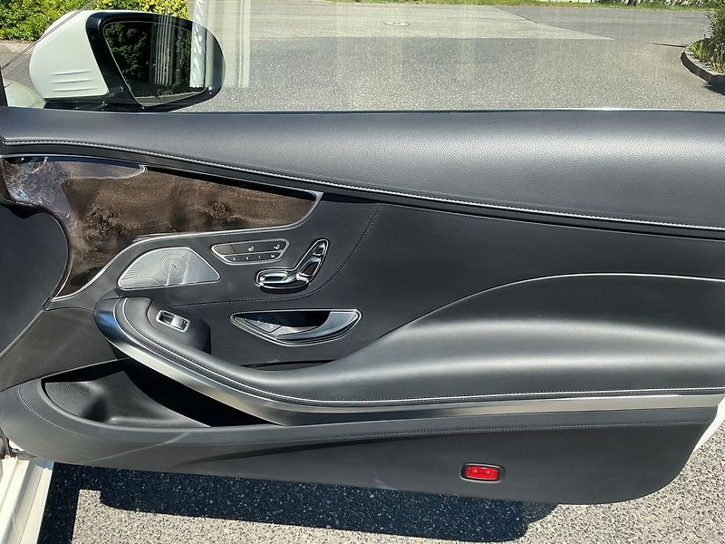 Mercedes-Benz Třídy S 500 AMG 4MATIC - fotka 19 z 24