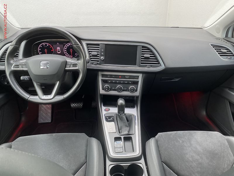 Seat Leon (2019) 1.5 TSi, Xcellence, DSG - fotka 8 z 19