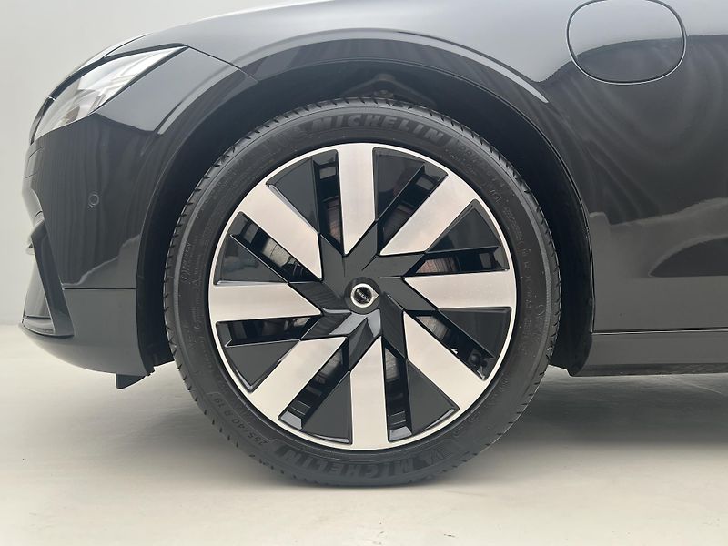 Volvo V90 T6 AWD DARK PLUS AUT - fotka 15 z 47