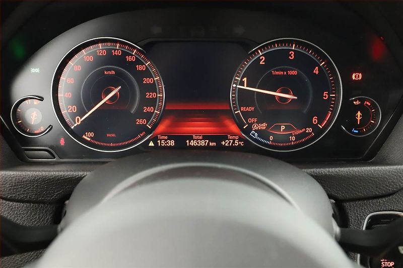 BMW Řada 4 (2017) M Paket 420d xDrive - fotka 12 z 20