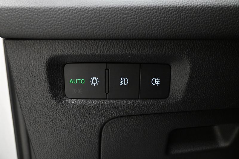 Škoda Octavia 2,0 TDI 110 kW DSG STYLE Záruk - fotka 27 z 31