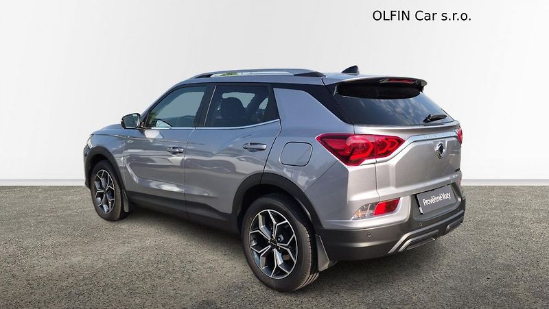 SsangYong Korando Style 1,5 GDI 4x4 120KW - fotka 7 z 25