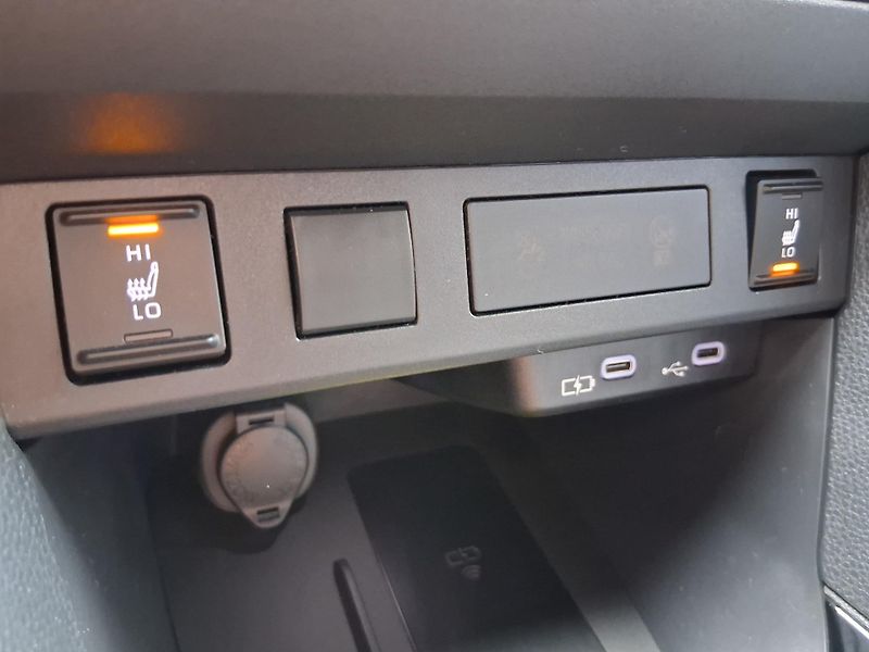 Toyota Yaris Cross STYLE 1.5 Hyb. 85 kW - fotka 18 z 25