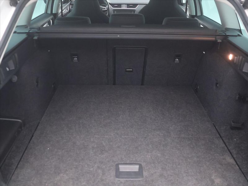 Škoda Octavia 1,5 TSI 110kW DSG Style LED - fotka 10 z 29