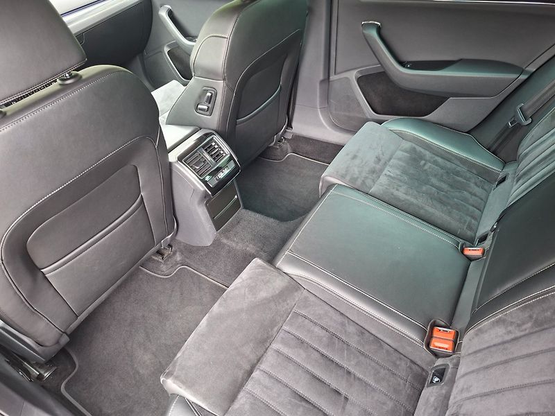 Škoda Superb (2019) 2.0TDI 110kW DSG -WEBASTO-DCC - fotka 31 z 43