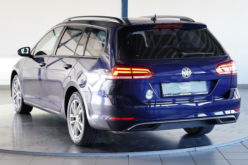 Volkswagen Golf - fotka 4 z 6