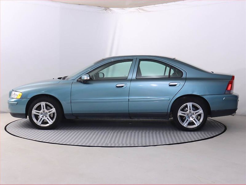 Volvo S60 (2009) 2.5T, nová STK, jezdí výborně - fotka 3 z 15