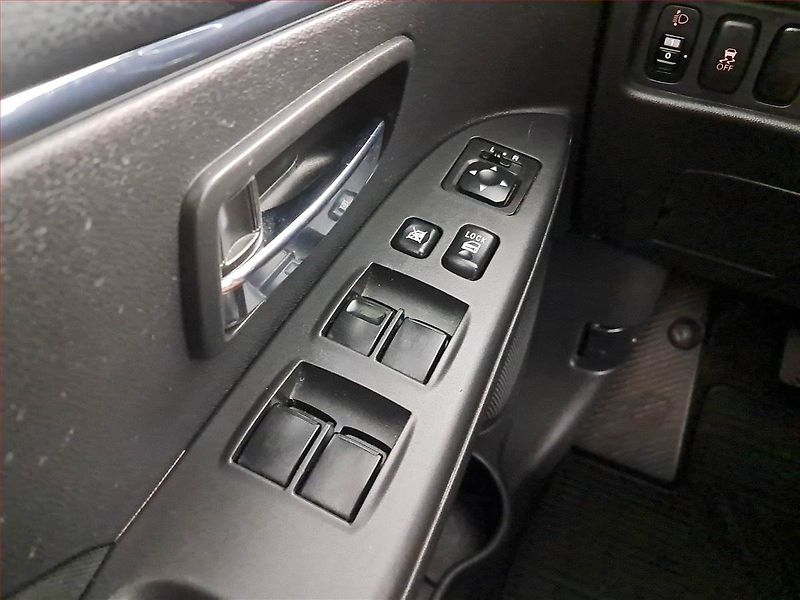 Mitsubishi ASX (2017) 1.6 MIVEC, LPG, Navi, Tempomat - fotka 24 z 25