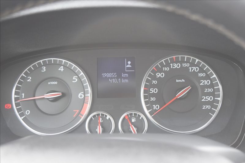 Renault Laguna 2,0 2,0i 150KW DTBG LPG - fotka 23 z 42