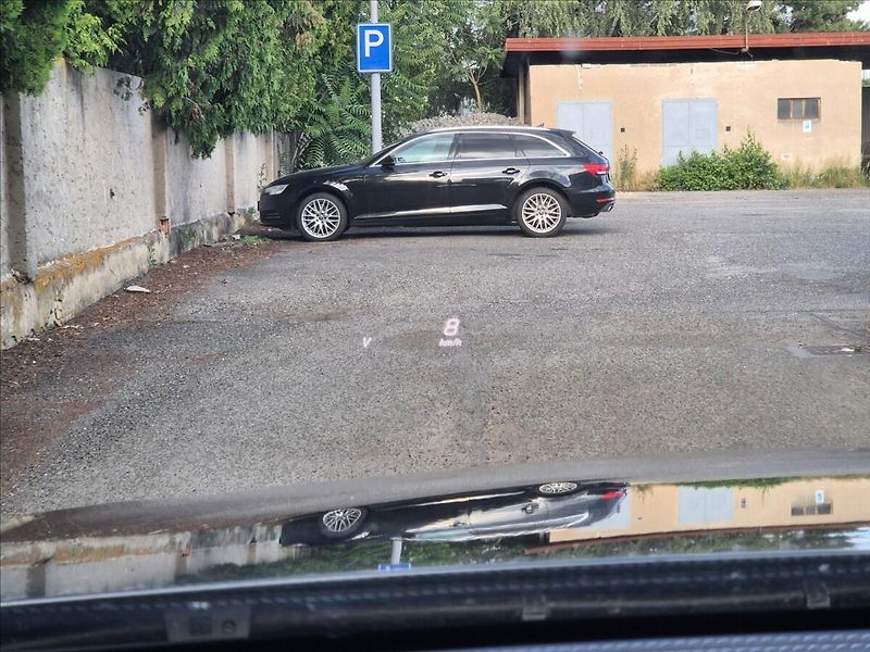 Mercedes-Benz Třídy E 220d*4M*AMG*head-up*webast - fotka 40 z 43